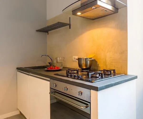 Assisi Style Flat Trastevere Apartamento Roma